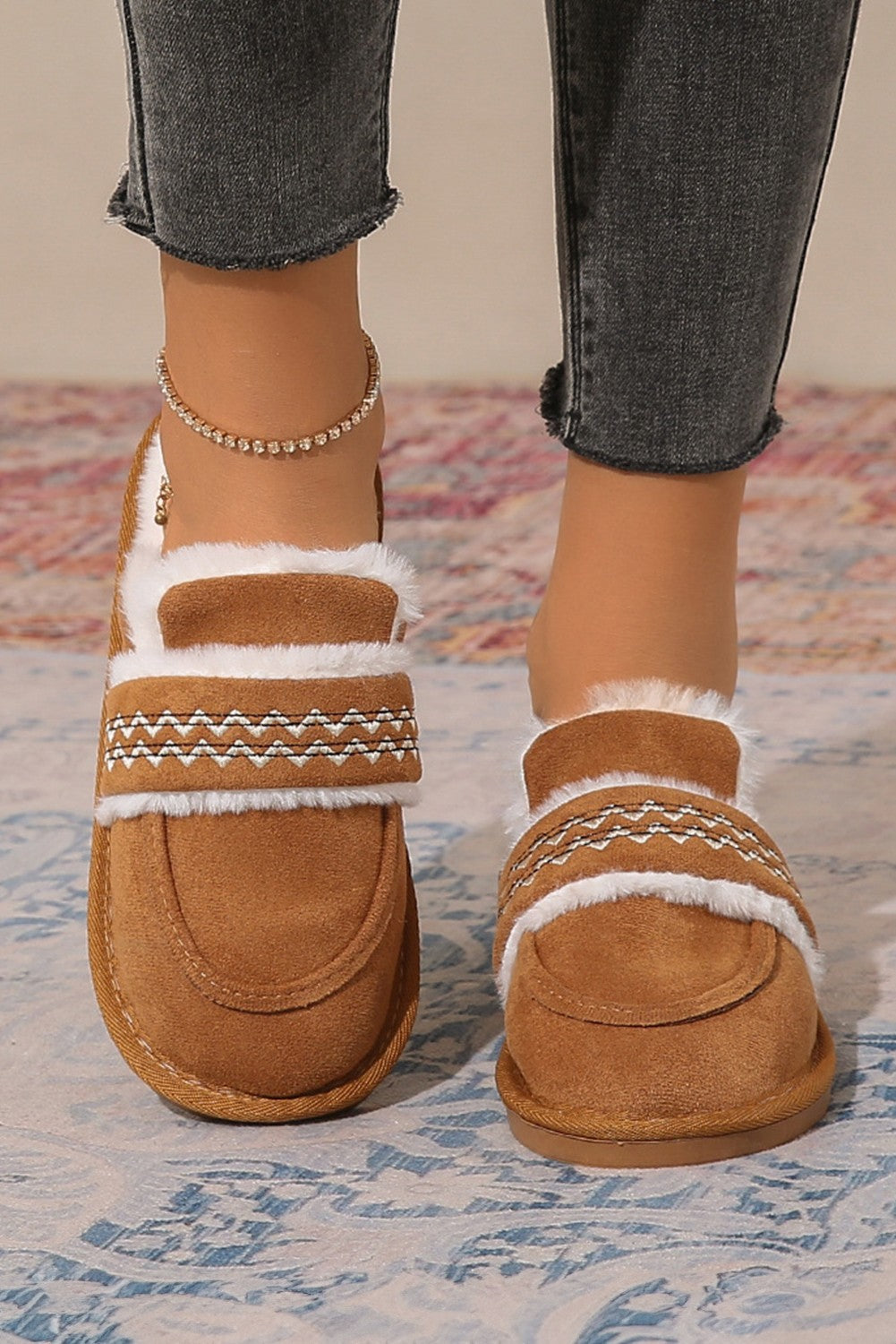 Suede Wavy Striped Plush Lined Slippers